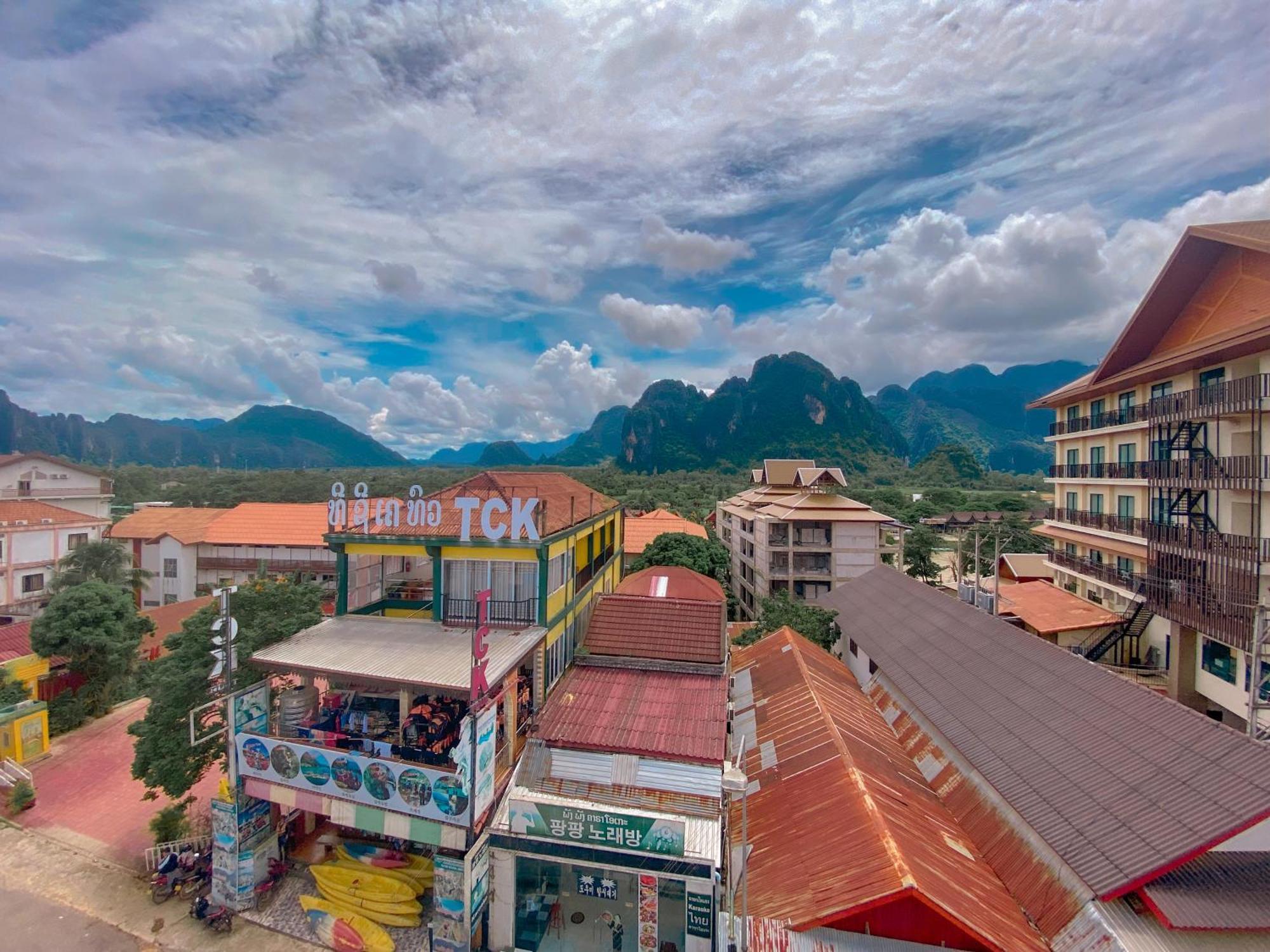 Golden Dragon House Vang Vieng Exterior photo